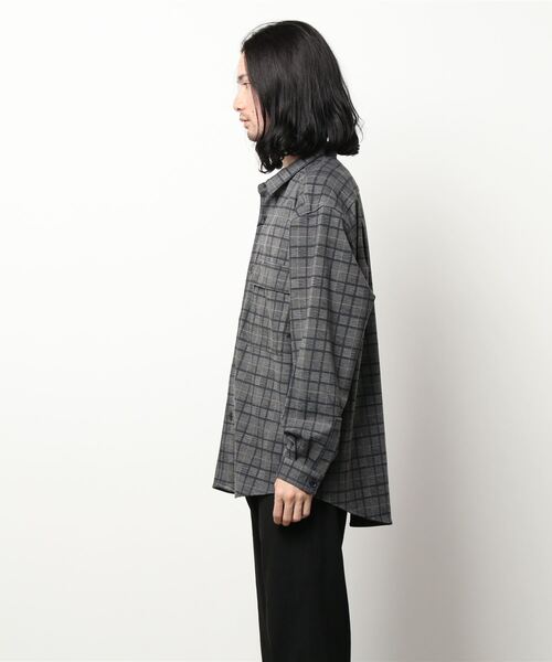 JUNRED（ジュンレッド）の「TRポンチチェックレギュラーシャツ（シャツ/ブラウス・メンズ・チャコールグレー/ライトグレー・LL/M/L）」の4枚目の写真