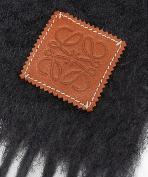 LOEWE（ロエベ）の「スカーフ ( ウール&モヘア)（マフラー・レディース・ブラック/ホワイト/キャメル/ライトグレー・ONESIZE/ONE SIZE）」の6枚目の写真