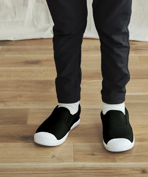 BRANSHES(ブランシェス)の「スリッポン(スリッポン・キッズ・ブラック/ベージュ/ネイビー・15.0cm/16.0cm/17.0cm/18.0cm/19.0cm/14.0cm)」の2枚目の写真