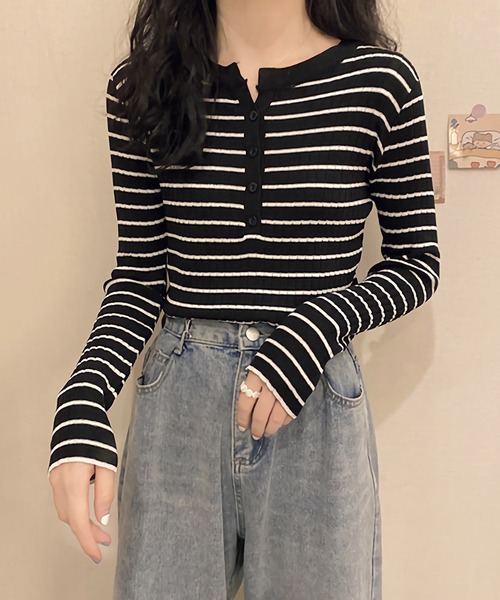 Dita(ディータ)の「スリムフィットヘンリーネックボーダートップス(Tシャツ/カットソー・レディース・ブルー/ブラック/ライトグリーン/ホワイト・FREE)」の3枚目の写真