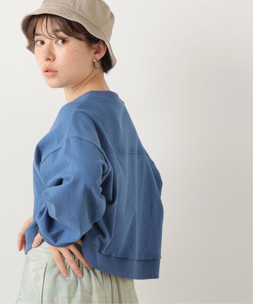 クロップド丈刺しゅうプルオーバー
