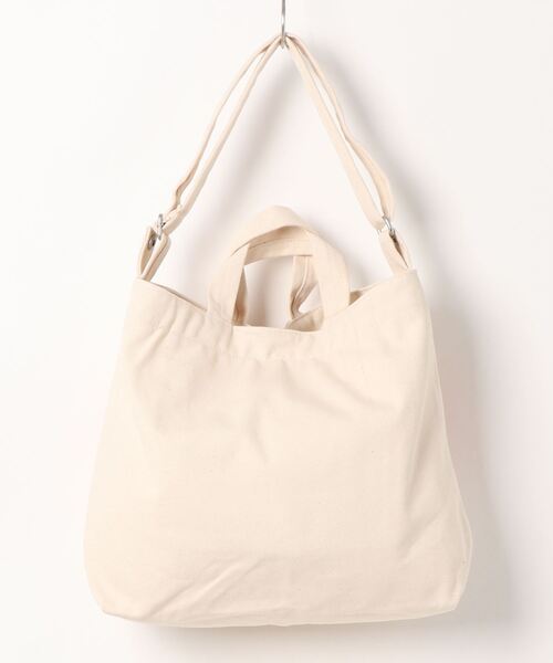 BAGGU（バグー）の「BAGGU HORIZONTAL DUCK BAG スペースロゴ レッド（ショルダーバッグ・レディース・レッド・FREE）」の5枚目の写真