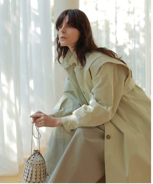 ReNorm（リノーム）の「ショートジレレイヤードコート（トレンチコート・レディース・グレイッシュベージュ/キャメル/カーキ・フリー）」の8枚目の写真