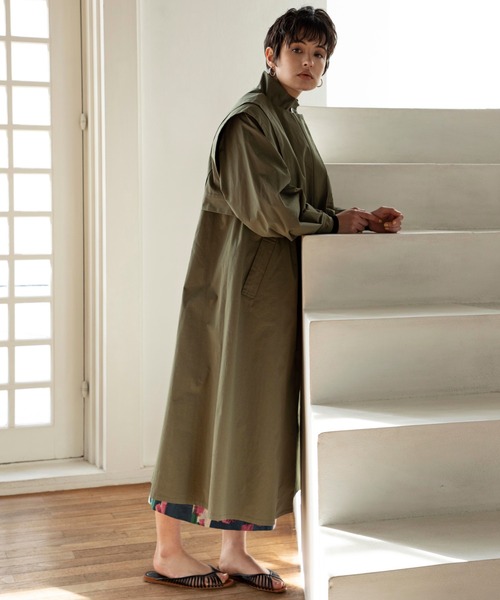 ReNorm（リノーム）の「ショートジレレイヤードコート（トレンチコート・レディース・グレイッシュベージュ/キャメル/カーキ・フリー）」の13枚目の写真