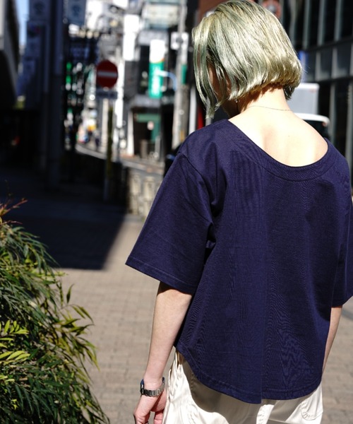 AVIREX(アヴィレックス)の「BLOCK LOGO T-SHIRT/ ブロックロゴティーシャツ(Tシャツ/カットソー・レディース・イエロー/ネイビー/ホワイト・FREE)」の18枚目の写真