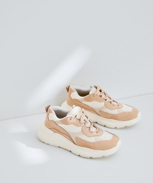 【WEB限定】ボリュームソールクリーミーカラースニーカー