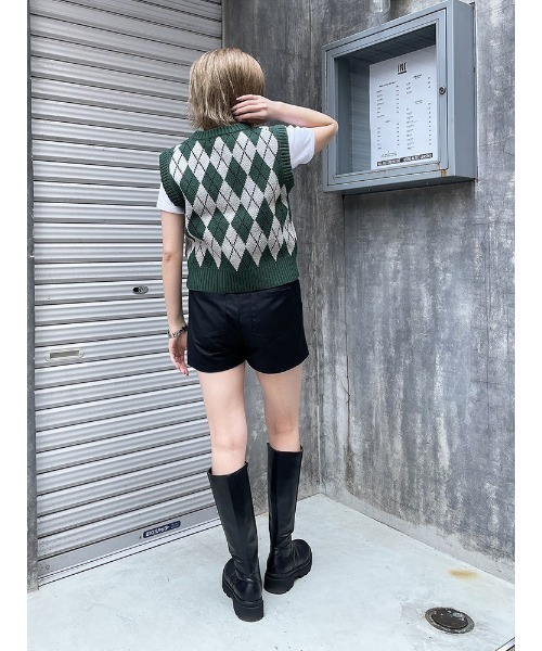 ENVYM(アンビー)の「アーガイルKNIT VEST(ベスト・レディース・ブラック/ベージュ/グリーン・FREE)」の9枚目の写真