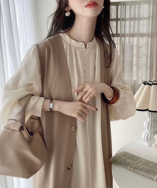 andme（アンドミー）の「とろみ素材Vネックロングジレ（ベスト・レディース・ブラック/アイボリー/ダークベージュ/テラコッタ/ネイビー/ローズ/イエロー・M）」の19枚目の写真