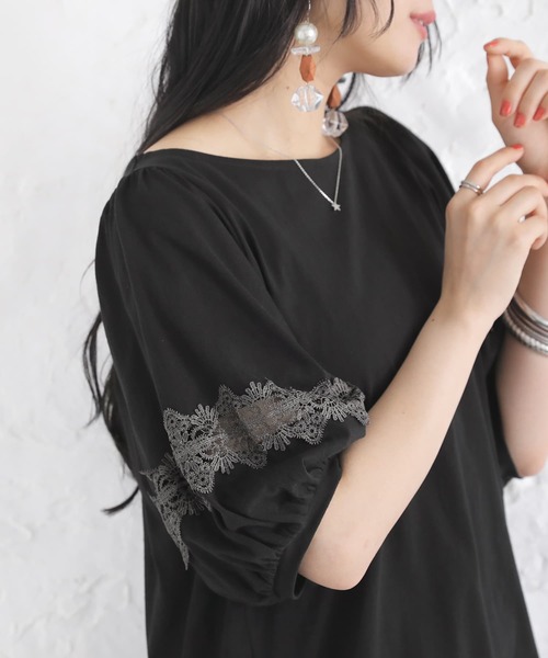 n'OrLABEL(ノアールレーベル)の「袖レースデザイン5分袖カットソー(Tシャツ/カットソー・レディース・グレイッシュブルー/オフホワイト/ブラック/モカ・1/2)」の10枚目の写真