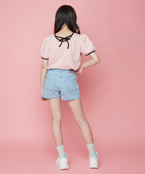 JENNI love（ジェニィラブ）の「前ボタンアシメデニムショーパン（デニムパンツ・キッズ・サックスブルー/ブルー・140cm/130cm/160cm/150cm）」の4枚目の写真