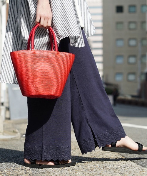 zootie（ズーティー）の「【レイヤードで見せるペチパンツ】 URBAN PLUS レースペチパンツ（その他パンツ・レディース・ブラック/オフホワイト/グレイッシュベージュ/ライトブルー/グレイッシュブルー/アイボリー/ネイビー/ライトベージュ/テラコッタ・フリー）」の8枚目の写真