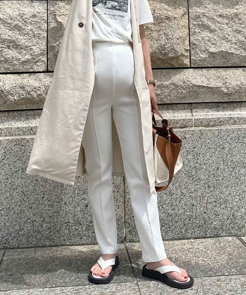 KOBE LETTUCE（コウベレタス）の「のびのびストレッチセンターラインマタニティテーパードパンツ（マタニティウェア/グッズ・レディース・ピンク/ブラック/ベージュ/オフホワイト/ホワイト系・FREE）」の2枚目の写真