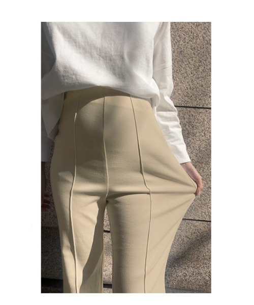 KOBE LETTUCE（コウベレタス）の「のびのびストレッチセンターラインマタニティテーパードパンツ（マタニティウェア/グッズ・レディース・ピンク/ブラック/ベージュ/オフホワイト/ホワイト系・FREE）」の19枚目の写真