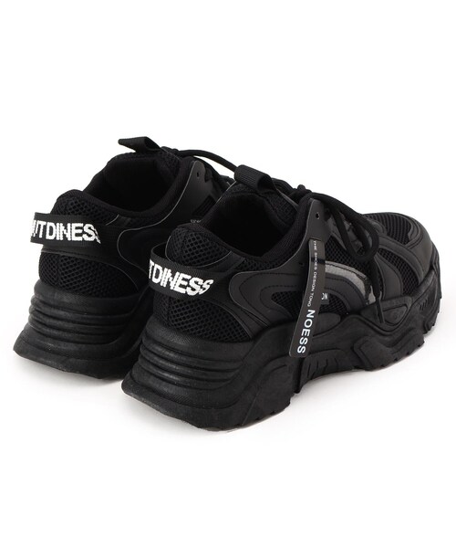 cs T&P（シーエスティーアンドピー）の「ロゴ入りダッドスニーカー（スニーカー・レディース・ベージュ/ブラック/ホワイト・L/M/LL/S）」の5枚目の写真