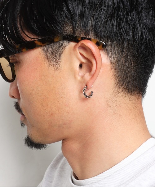 VIVIFY（ビビファイ）の「ピアス/ツイスト×ツイスト/シルバー×ブラス×カッパー（ピアス（片耳用）・メンズ・シルバー・FREE）」の6枚目の写真