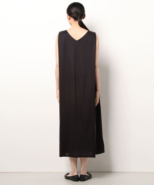 HELIOPOLE（エリオポール）の「VISCOSE ASYMMETRY TUCK OP（ワンピース・レディース・ダークブラウン/チャコールグレー/レッド・38）」の5枚目の写真