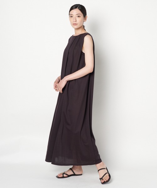 HELIOPOLE（エリオポール）の「VISCOSE ASYMMETRY TUCK OP（ワンピース・レディース・ダークブラウン/チャコールグレー/レッド・38）」の2枚目の写真