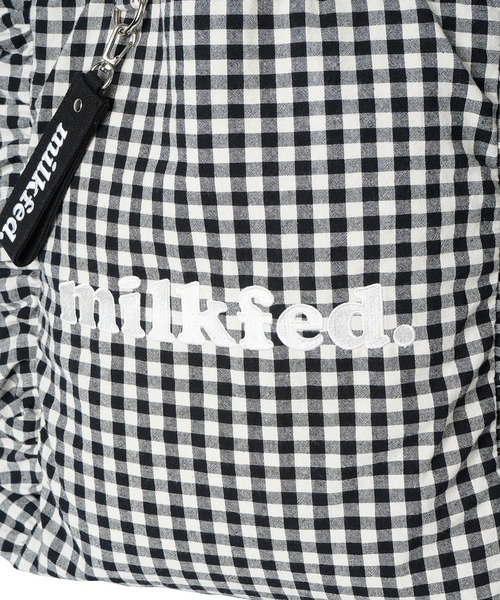 MILKFED.(ミルクフェド)の「COOPER FRILL TOTE /ギンガムチェック フリル トートバッグ/A4収納(トートバッグ・レディース・ブラック/ベージュ/レッド・ONE SIZE)」の9枚目の写真