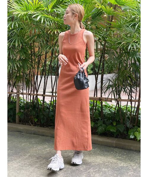 Ungrid（アングリッド）の「アメスリテレコフィットワンピース（ワンピース・レディース・グリーン/ブラウン/ブラック・FREE）」の3枚目の写真