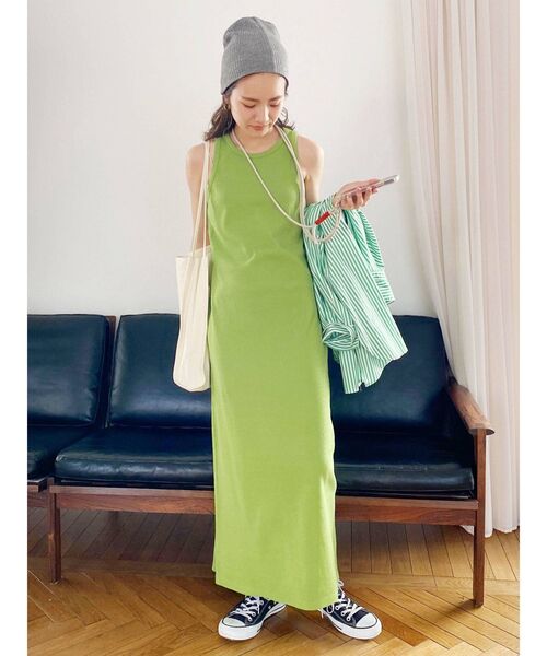 Ungrid（アングリッド）の「アメスリテレコフィットワンピース（ワンピース・レディース・グリーン/ブラウン/ブラック・FREE）」の4枚目の写真
