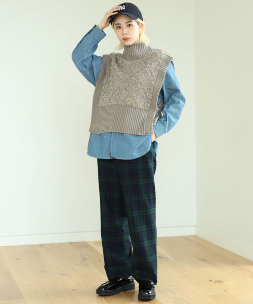 BeAMS DOT（ビームスドット）の「【WEB限定】BeAMS DOT / ジャカード ニットベスト（ベスト・レディース・ダークブラウン/ベージュ・FREE）」の3枚目の写真