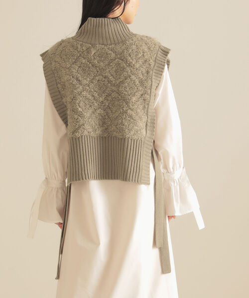 BeAMS DOT（ビームスドット）の「【WEB限定】BeAMS DOT / ジャカード ニットベスト（ベスト・レディース・ダークブラウン/ベージュ・FREE）」の12枚目の写真