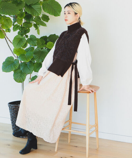 BeAMS DOT（ビームスドット）の「【WEB限定】BeAMS DOT / ジャカード ニットベスト（ベスト・レディース・ダークブラウン/ベージュ・FREE）」の18枚目の写真