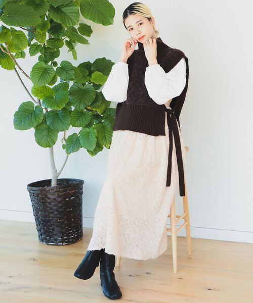 BeAMS DOT（ビームスドット）の「【WEB限定】BeAMS DOT / ジャカード ニットベスト（ベスト・レディース・ダークブラウン/ベージュ・FREE）」の19枚目の写真