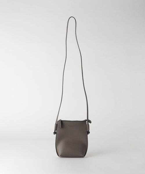 BEAUTY&YOUTH UNITED ARROWS(ビューティーアンドユースユナイテッドアローズ)の「フォルム ジッパー ポーチ バッグ(ショルダーバッグ・メンズ・ブラック/グレー/ロイヤルブルー/ネイビー・FREE)」の2枚目の写真