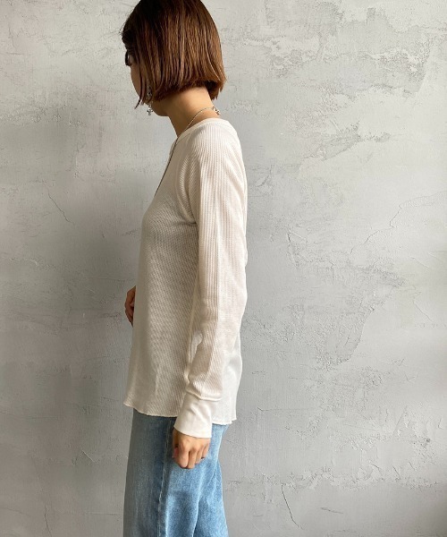 HANES（ヘインズ）の「[HANES/ヘインズ] UNDIES サーマルクルーネックカットソー（Tシャツ/カットソー・レディース・ブラック/オフホワイト/ダークグリーン/ヘザーグレー・F）」の14枚目の写真