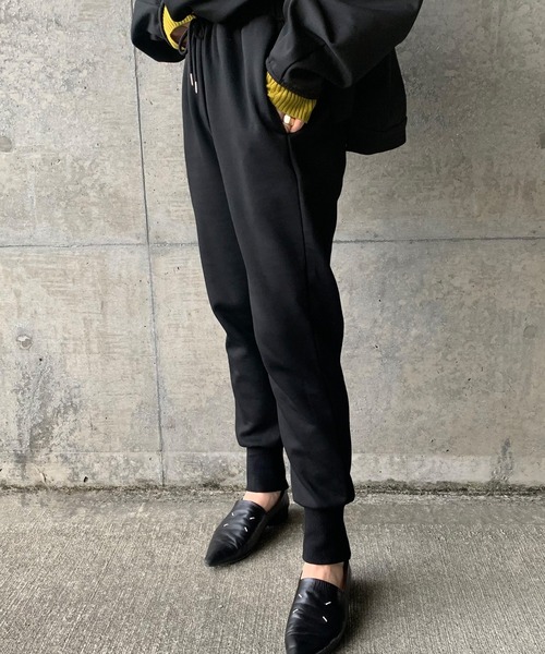 select MOCA by son（セレクトモカバイソン）の「リラックスリブスリットジョガーパンツ（スウェットパンツ・レディース・グレー/アイボリー/ブラック・FREE）」の22枚目の写真