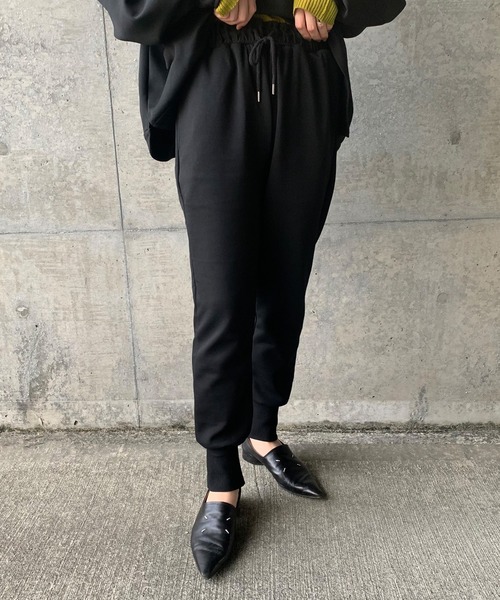 select MOCA by son（セレクトモカバイソン）の「リラックスリブスリットジョガーパンツ（スウェットパンツ・レディース・グレー/アイボリー/ブラック・FREE）」の20枚目の写真