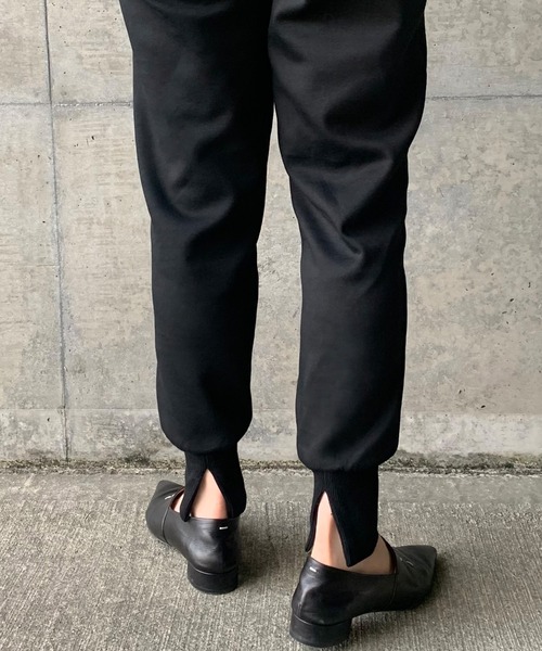 select MOCA by son（セレクトモカバイソン）の「リラックスリブスリットジョガーパンツ（スウェットパンツ・レディース・グレー/アイボリー/ブラック・FREE）」の21枚目の写真