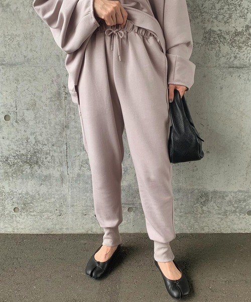 select MOCA by son（セレクトモカバイソン）の「リラックスリブスリットジョガーパンツ（スウェットパンツ・レディース・グレー/アイボリー/ブラック・FREE）」の15枚目の写真