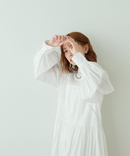 natural couture(ナチュラルクチュール)の「大人ナチュ/ヴィンテージライクレースワンピース(ワンピース・レディース・オフホワイト/ブラック/ボルドー・MEDIUM/LARGE)」の6枚目の写真