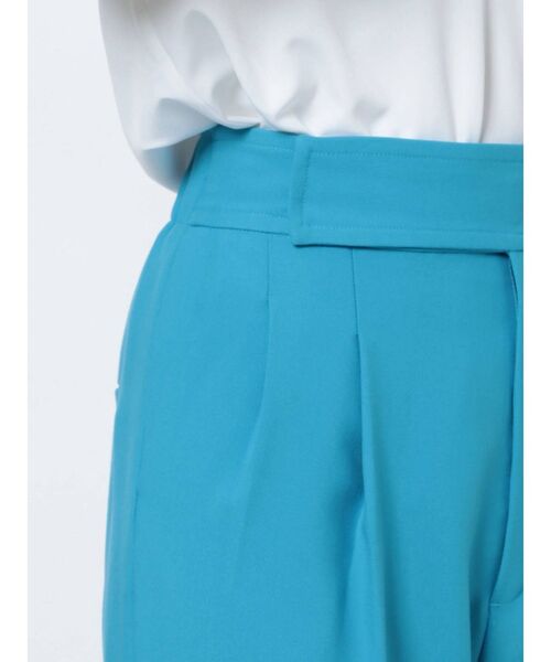 ELENDEEK(エレンディーク)の「ハイウエストタックテーパードパンツ(その他パンツ・レディース・ブラック/ネイビー/ブルー・01/02)」の9枚目の写真