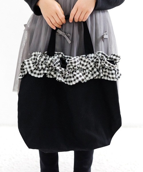 Bee des Bee(ビーデスビー)の「ギンガムチェック レッスントートバッグ(トートバッグ・キッズ・ブラック×ブラック/ブラック×レッド/ブラック・フリー)」の2枚目の写真