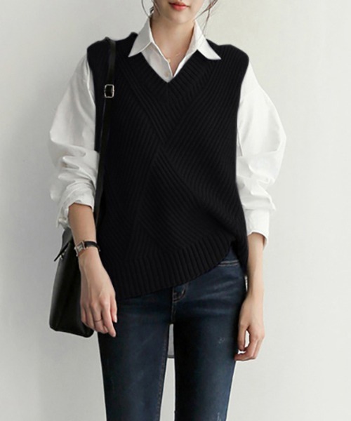 Doux Belle（ドゥーベル）の「Ｖネックデザインニットベスト（ベスト・レディース・ネイビー/グレー/ブラック/ベージュ・MEDIUM/SMALL/X-LARGE/LARGE）」の2枚目の写真