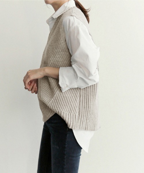 Doux Belle（ドゥーベル）の「Ｖネックデザインニットベスト（ベスト・レディース・ネイビー/グレー/ブラック/ベージュ・MEDIUM/SMALL/X-LARGE/LARGE）」の19枚目の写真