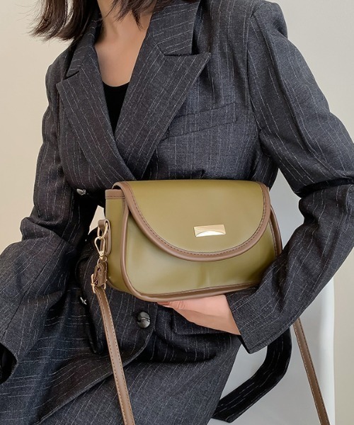 yuue' ( wear )(ユーイ)の「シンプルショルダーバッグ(ショルダーバッグ・レディース・カーキ/ホワイト/ブラック・FREE)」の3枚目の写真