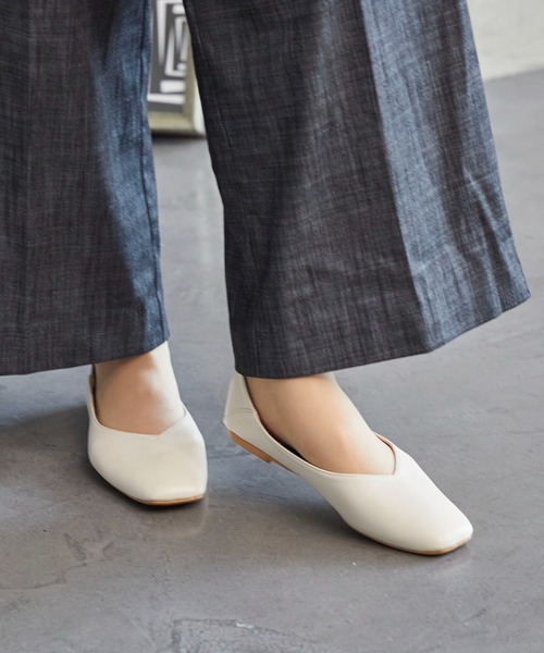 noyau（ノヤウ）の「ソフトタッチVカットバレエ（バレエシューズ・レディース・ブラック/アイボリー/キャメル/シルバー/ブラック系その他3・LL/S/M/L）」の2枚目の写真