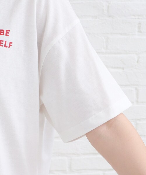 PINK-latte（ピンクラテ）の「◆ワッペンデザインバックプリントTシャツ（Tシャツ/カットソー・キッズ・オフホワイト/ブラック/ワインレッド/グリーン・14/15 /16）」の9枚目の写真