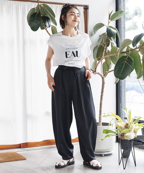 BAYFLOW（ベイフロー）の「楊柳ロゴＴ（Tシャツ/カットソー・レディース・テラコッタ/ブラック/カーキ/オフホワイト・FREE）」の7枚目の写真