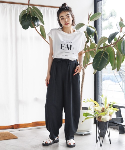 BAYFLOW（ベイフロー）の「楊柳ロゴＴ（Tシャツ/カットソー・レディース・テラコッタ/ブラック/カーキ/オフホワイト・FREE）」の8枚目の写真