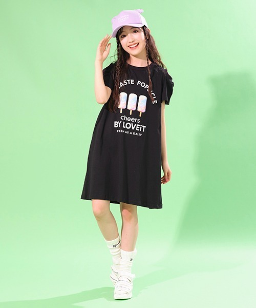 by LOVEiT（バイラビット）の「肩見せアイスバーワンピース（ワンピース・キッズ・ブラック/エメラルド/ホワイト/ラベンダー・120cm/140cm/150cm/160cm/130cm）」の2枚目の写真
