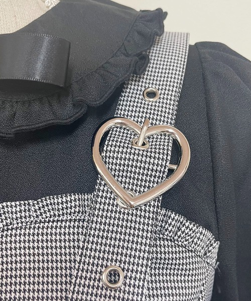 MA*RS（アメーバーマーズ）の「ハートバックルビスチェ風ブラウス