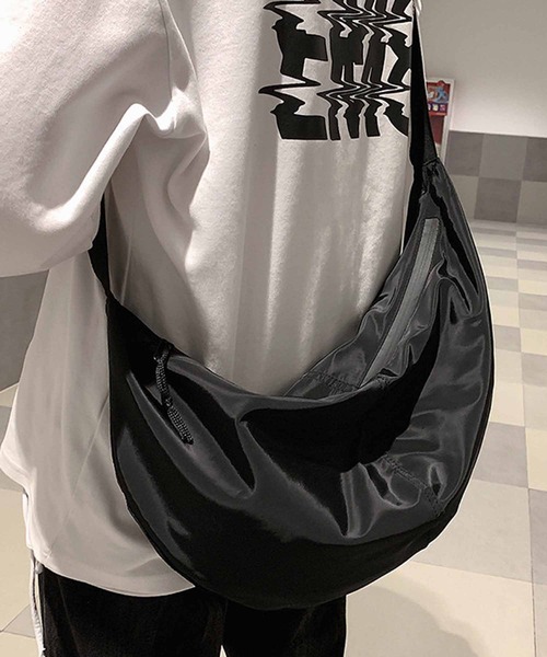 NANEA(ナネア)の「ボディー ショルダーバッグ(ショルダーバッグ・レディース・ベージュ/カーキ/ブラック/サックスブルー・フリ-)」の12枚目の写真