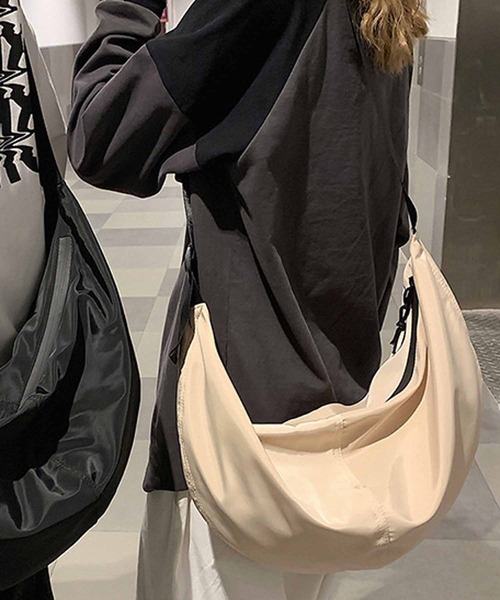 NANEA(ナネア)の「ボディー ショルダーバッグ(ショルダーバッグ・レディース・ベージュ/カーキ/ブラック/サックスブルー・フリ-)」の16枚目の写真