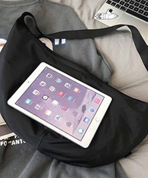 NANEA(ナネア)の「ボディー ショルダーバッグ(ショルダーバッグ・レディース・ベージュ/カーキ/ブラック/サックスブルー・フリ-)」の5枚目の写真