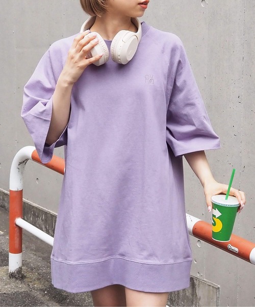 tiptop(ティップトップ)の「ラグランロゴBIGプルオーバー(Tシャツ/カットソー・レディース・A/パープル/アイボリー/ブラック/グレー・FREE)」の4枚目の写真